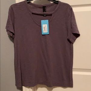Dark purple key hole neck detailed tee